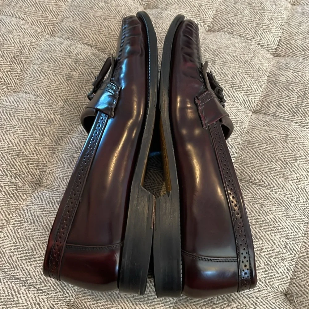 Bass Nelson burgundy tassel loafers size 10.5 D